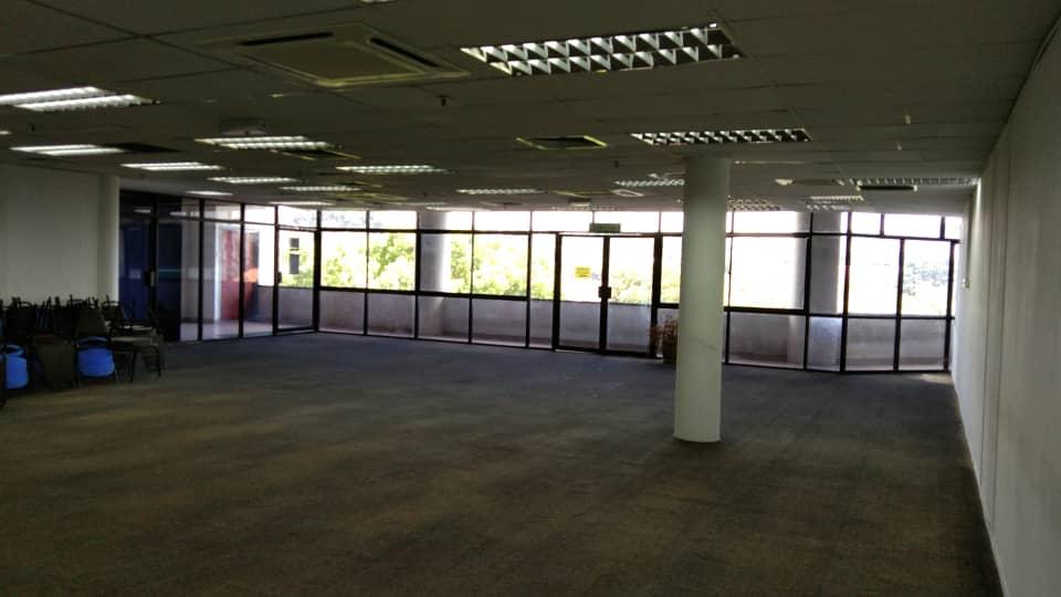 Kompleks Wan Kien Jalan penchala PJ renovated Office for Rent